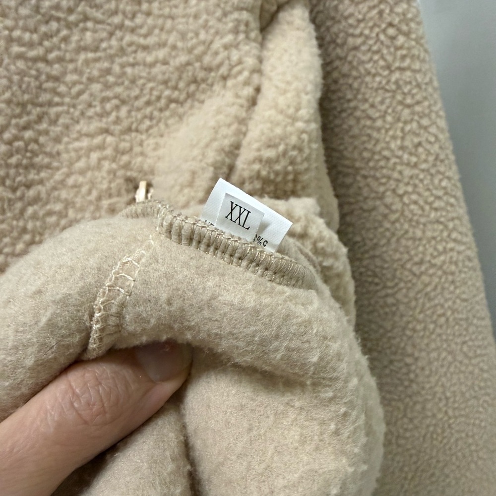 Sherpa Fleece Hoodie with Cat Pouch - Picture 4 of 5